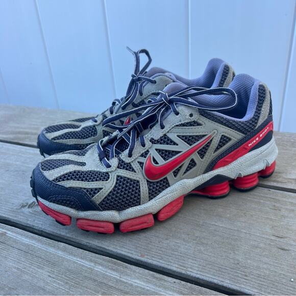 Y2K Nike Shox Red Gray Leather Running Shoes 313812-561 Women’s 8 - Picture 7 of 9